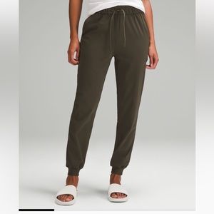 Stretch High-Rise Jogger *Full Length
